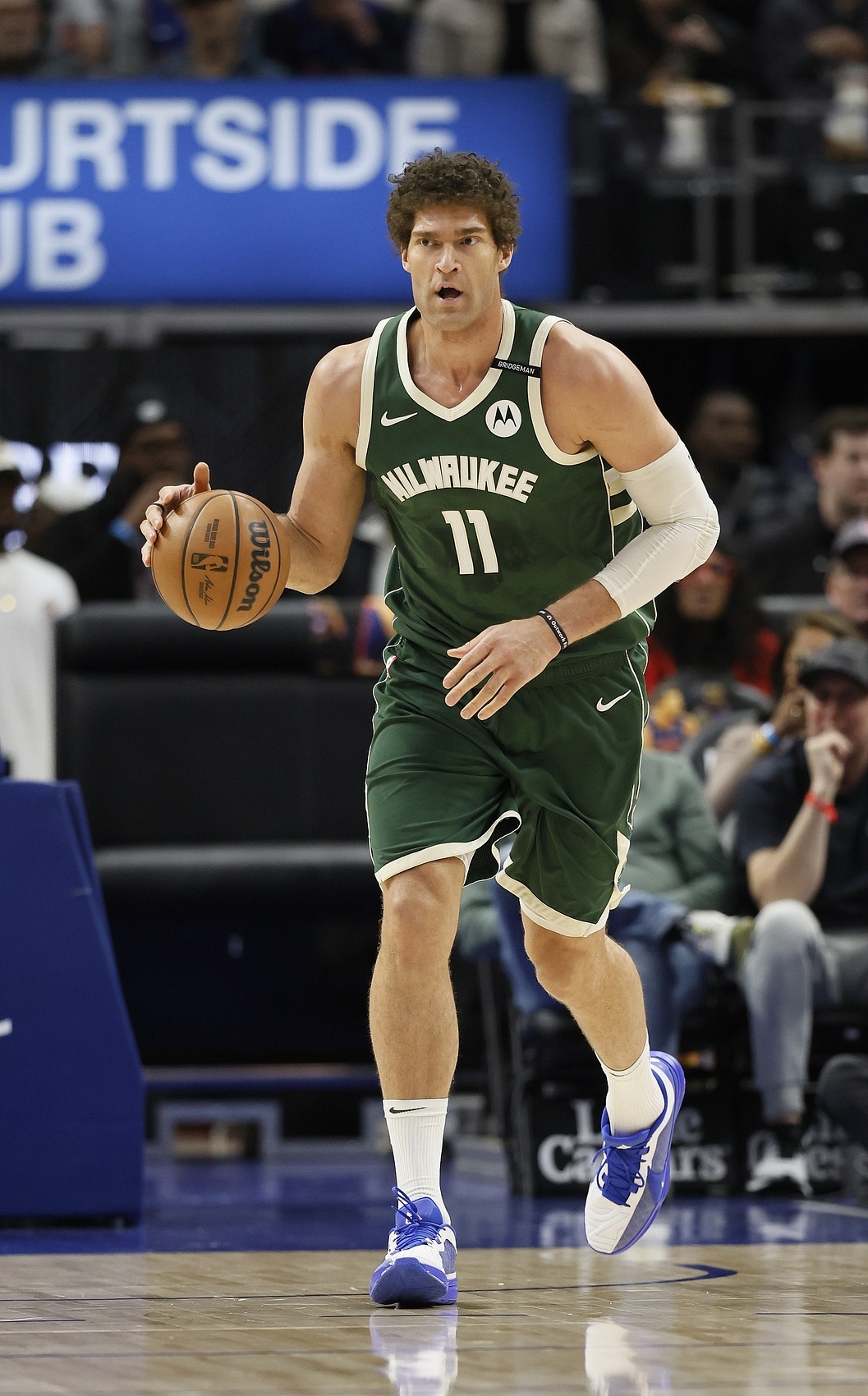 快船总裁：大洛是顶级护框手和远程射手 他将是球队的重要补充