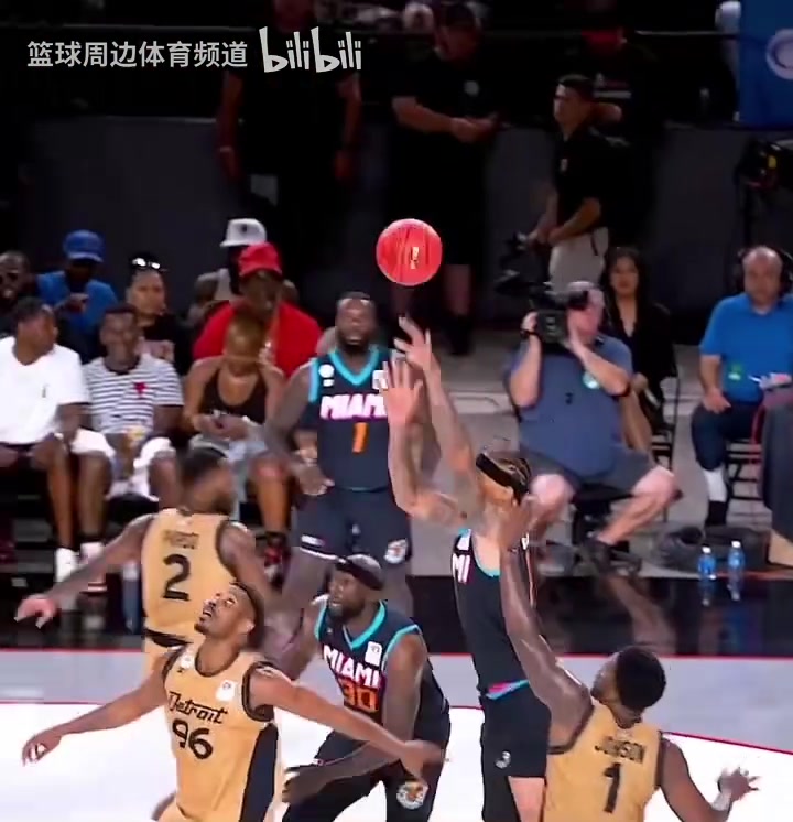 单挑真的没输过！前热火球员比斯利在Big3联赛的个人集锦！