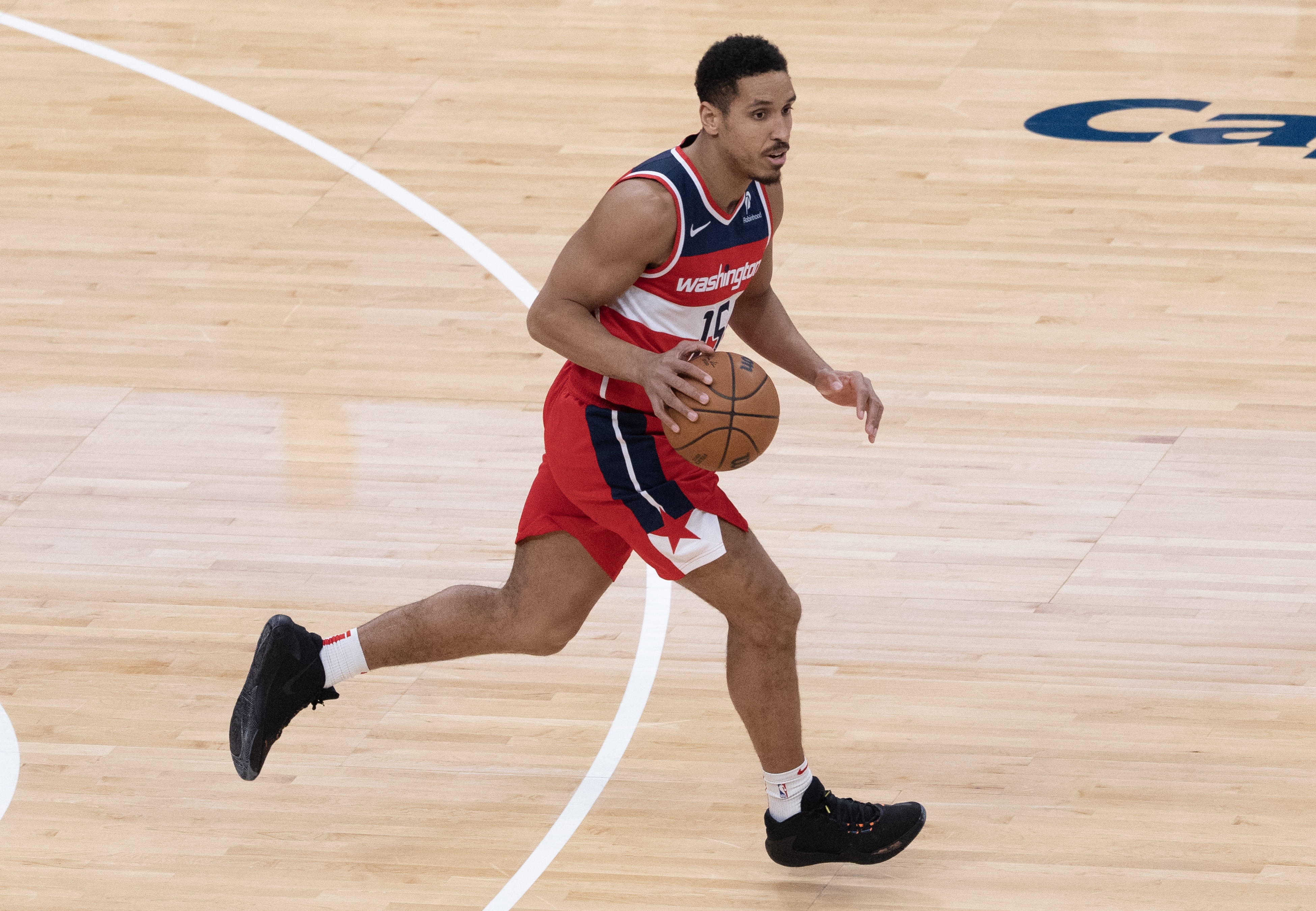 美记：除湖人快船太阳勇士木狼鹈鹕国王雄鹿 掘金也有意布罗格登