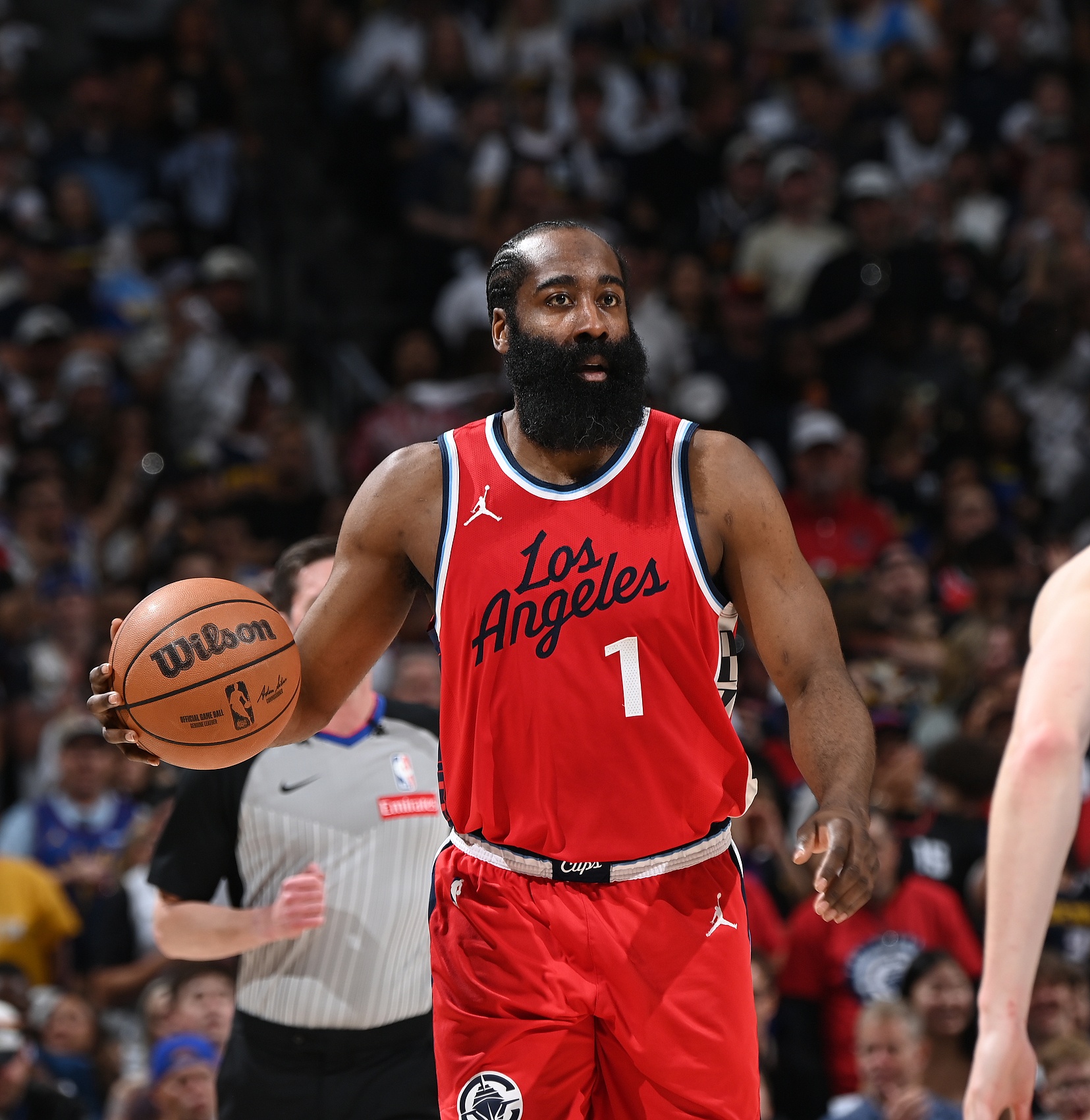 哈登合同结构：若他明夏执行球员选项 快船7月12号前要决定其去留