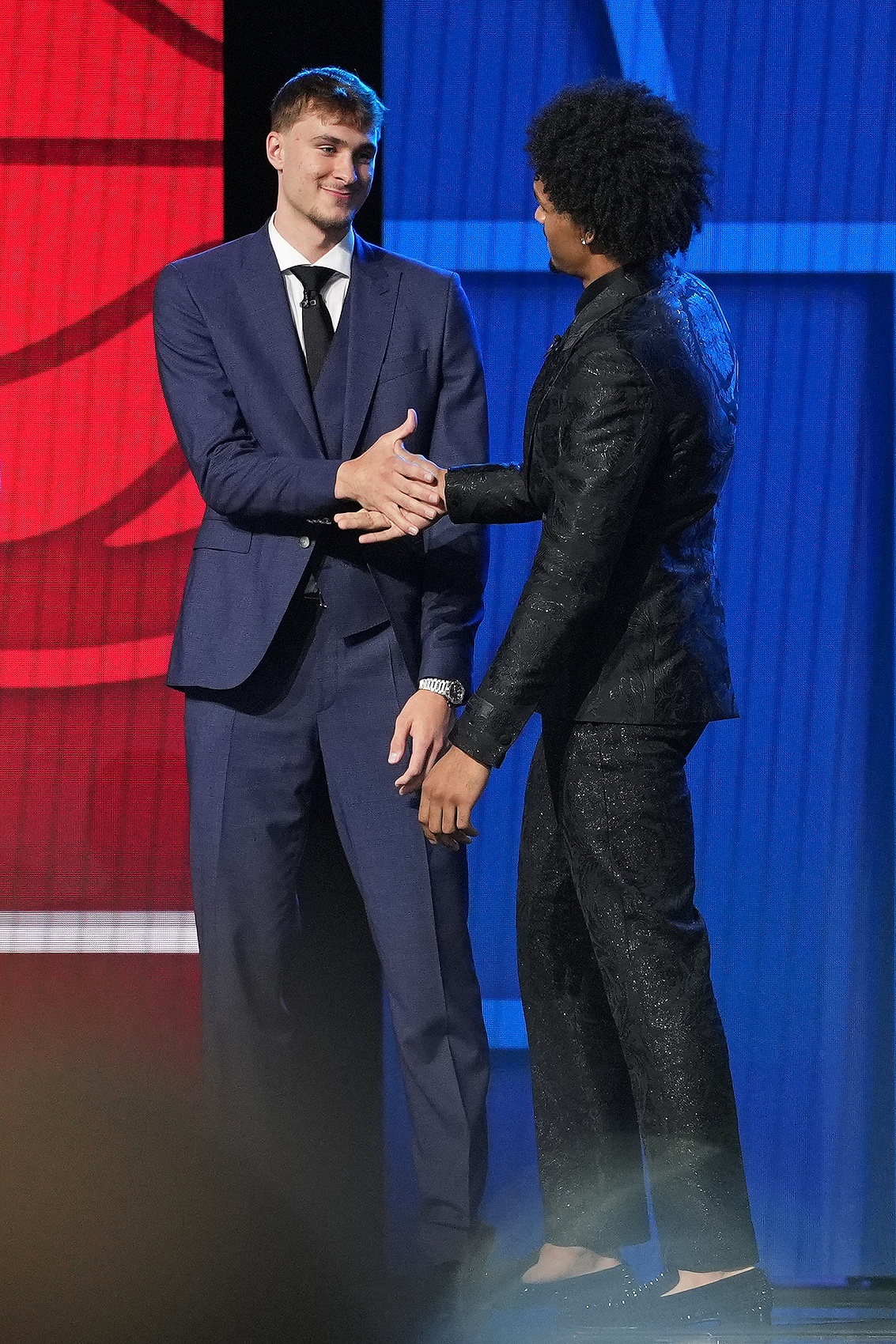 队记：哈珀因轻微腹股沟伤势明日缺阵 预计周日战独行侠夏联首秀