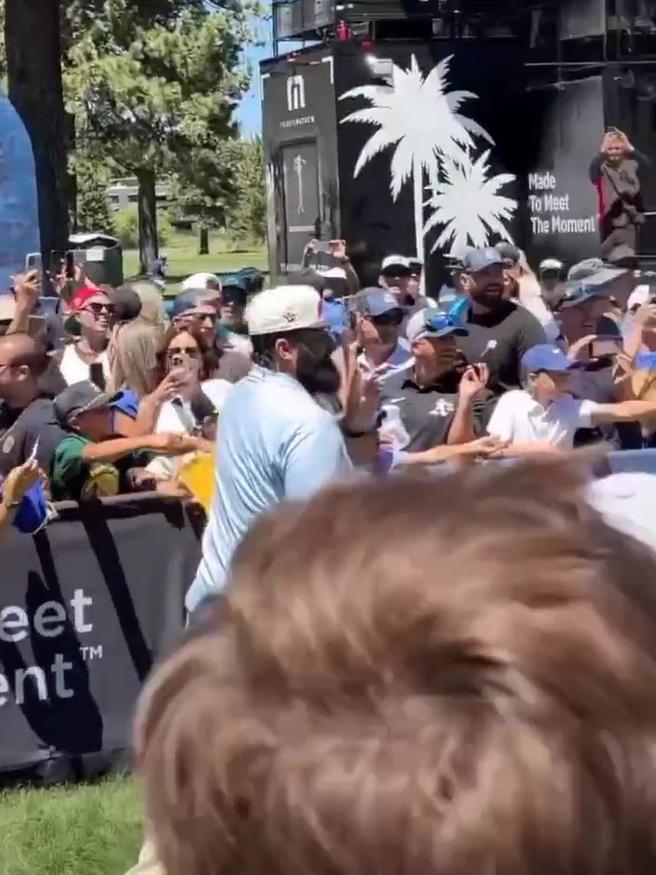 😂巅峰已过！塔霍湖高尔夫名人赛 库里试投三分篮板都没碰到