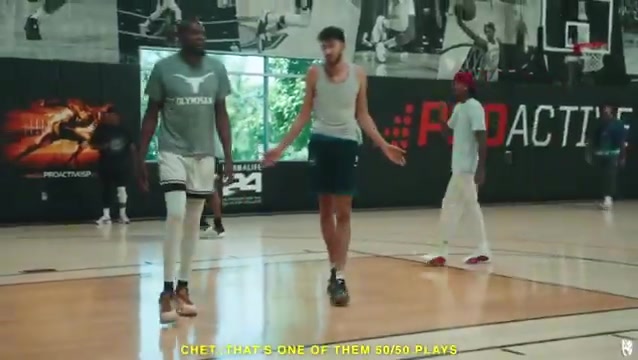 KD训练赛大战切特，这难道是26年总决赛对位？