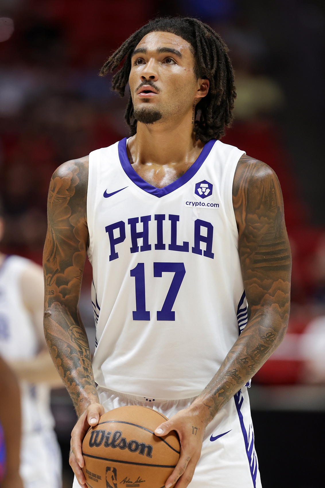 还装职业球员🤬席菲诺21分钟4中0未得分 仅拿2板1断&6次犯规