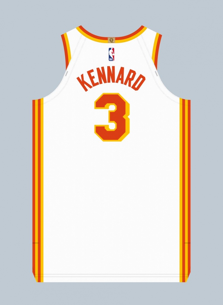 球衣记者：肯纳德在老鹰穿3号球衣 上一位穿此号码的是勒韦尔