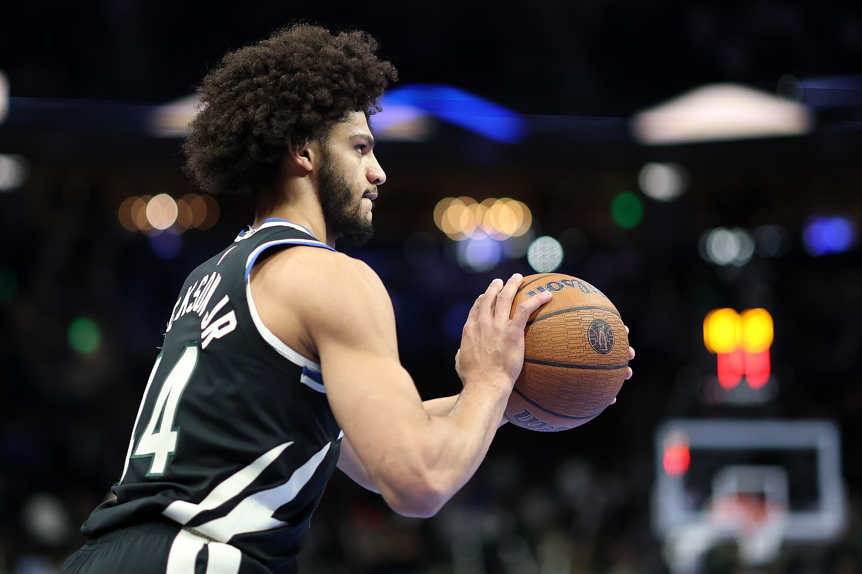 美记：小安德烈-杰克逊合同获部分保障回雄鹿 金额为80万美元