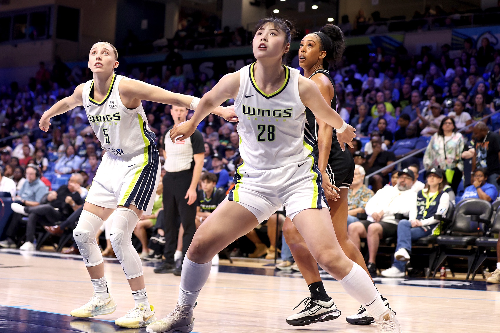 李月汝：佩奇很可爱 我们现在是好闺蜜 真的很高兴能和她一起打球