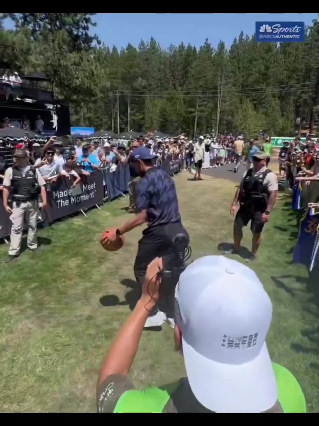 距离远不是问题，只要有篮筐就行😎