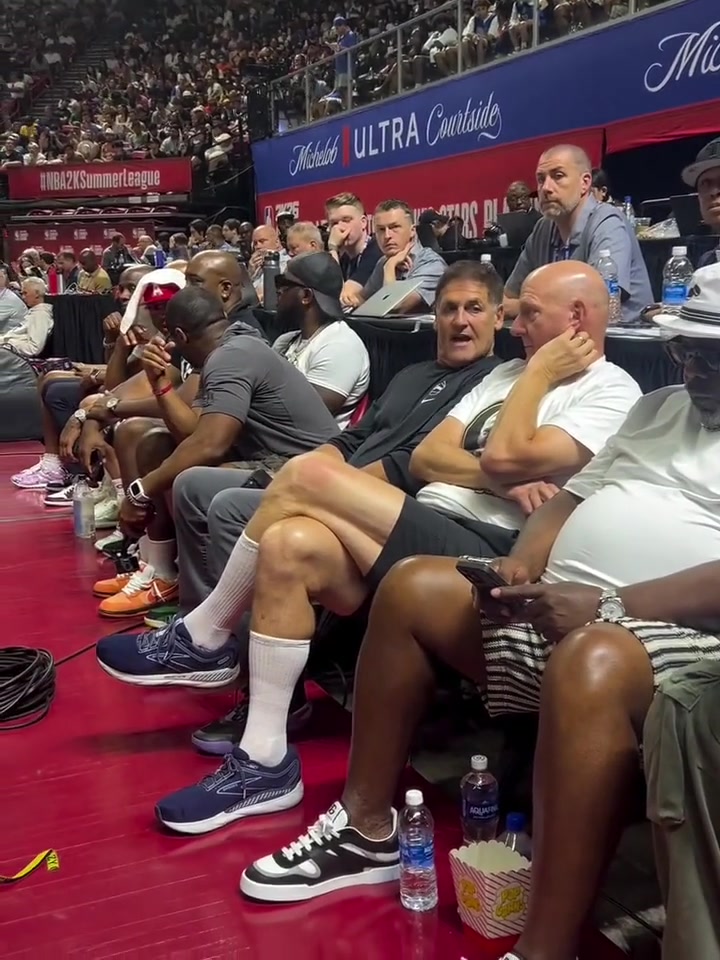 鲍尔默&库班！NBA最热爱篮球的两位老板一起观战夏联