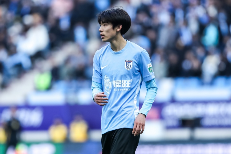 朱鹏宇:从主力到替补我的心态没变化 年轻球员会很珍惜上场时间
