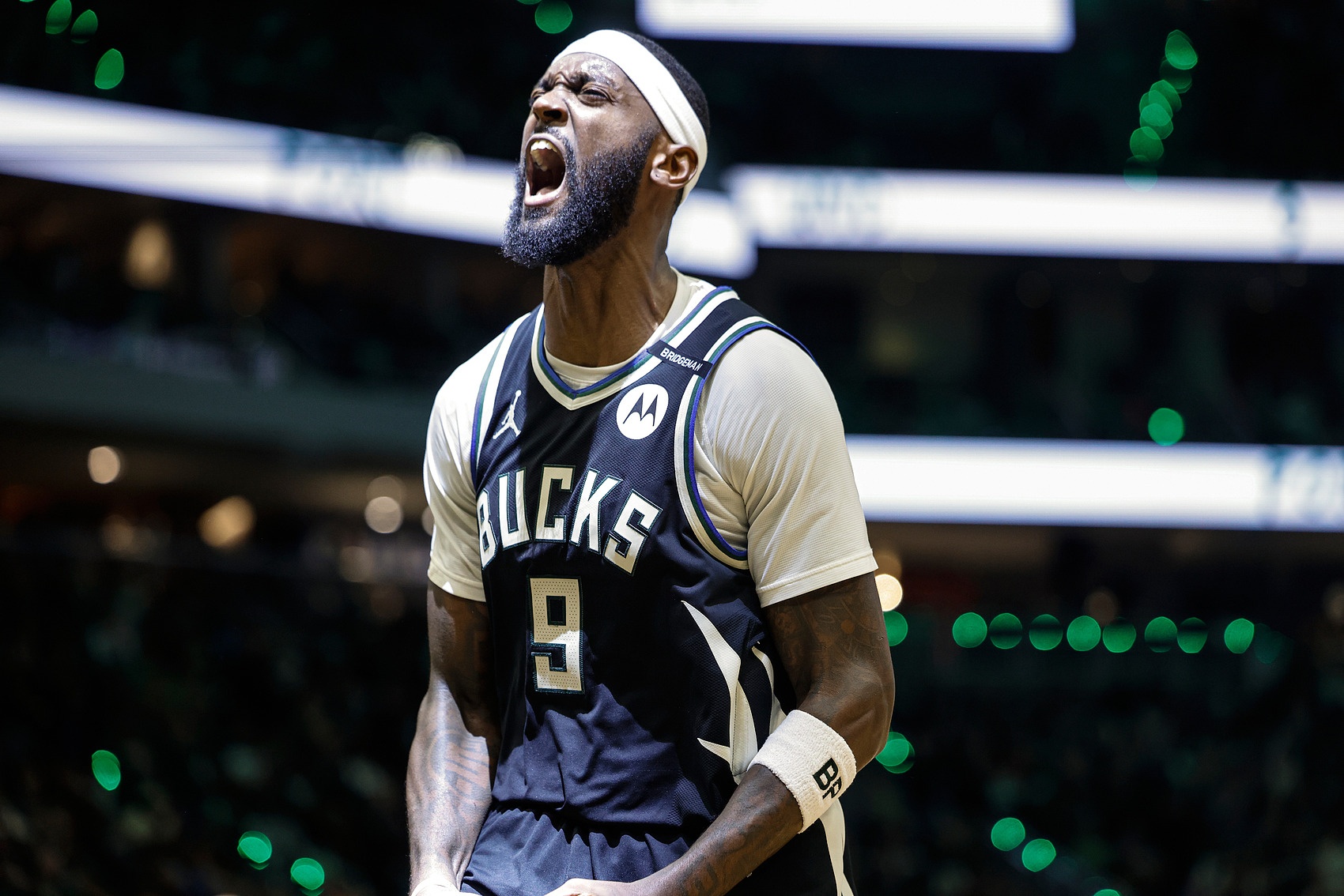 雄鹿GM：波蒂斯就是我们球队精神的体现 非常激动他还在我们这儿