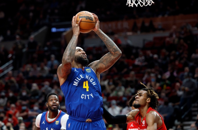 掘记谈当年不续约考辛斯：他场外的一些事把自己从联盟赶了出去