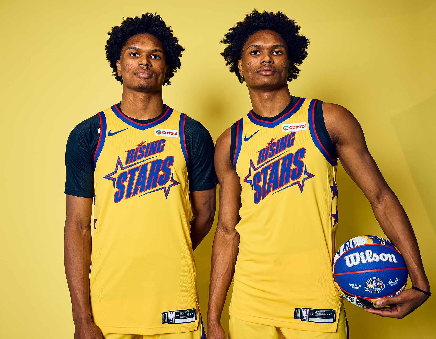 😂阿门旁边是奥萨尔！汤普森兄弟成为最新一期Slam杂志封面人物