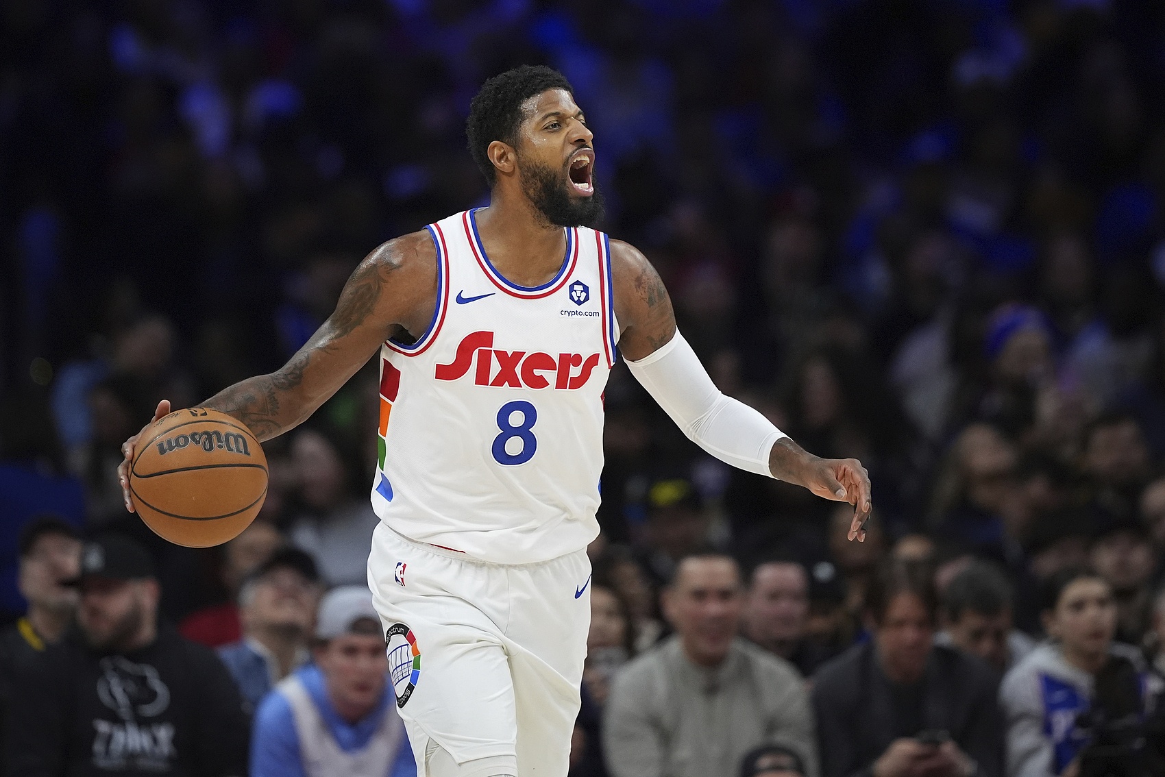 霍里谈乔治：休赛期别说任何球队不好 万一被交易到黄蜂呢