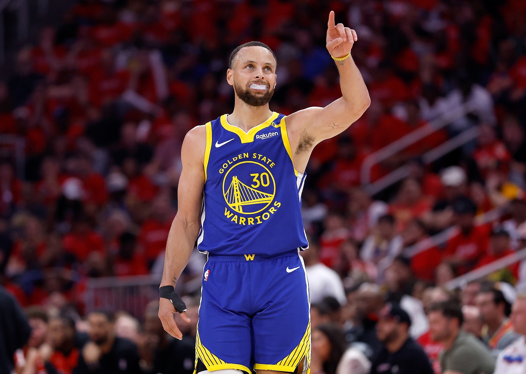 哪赛季的勇士最强？库里：15-16&16-17赛季的勇士 那就是巅峰时刻