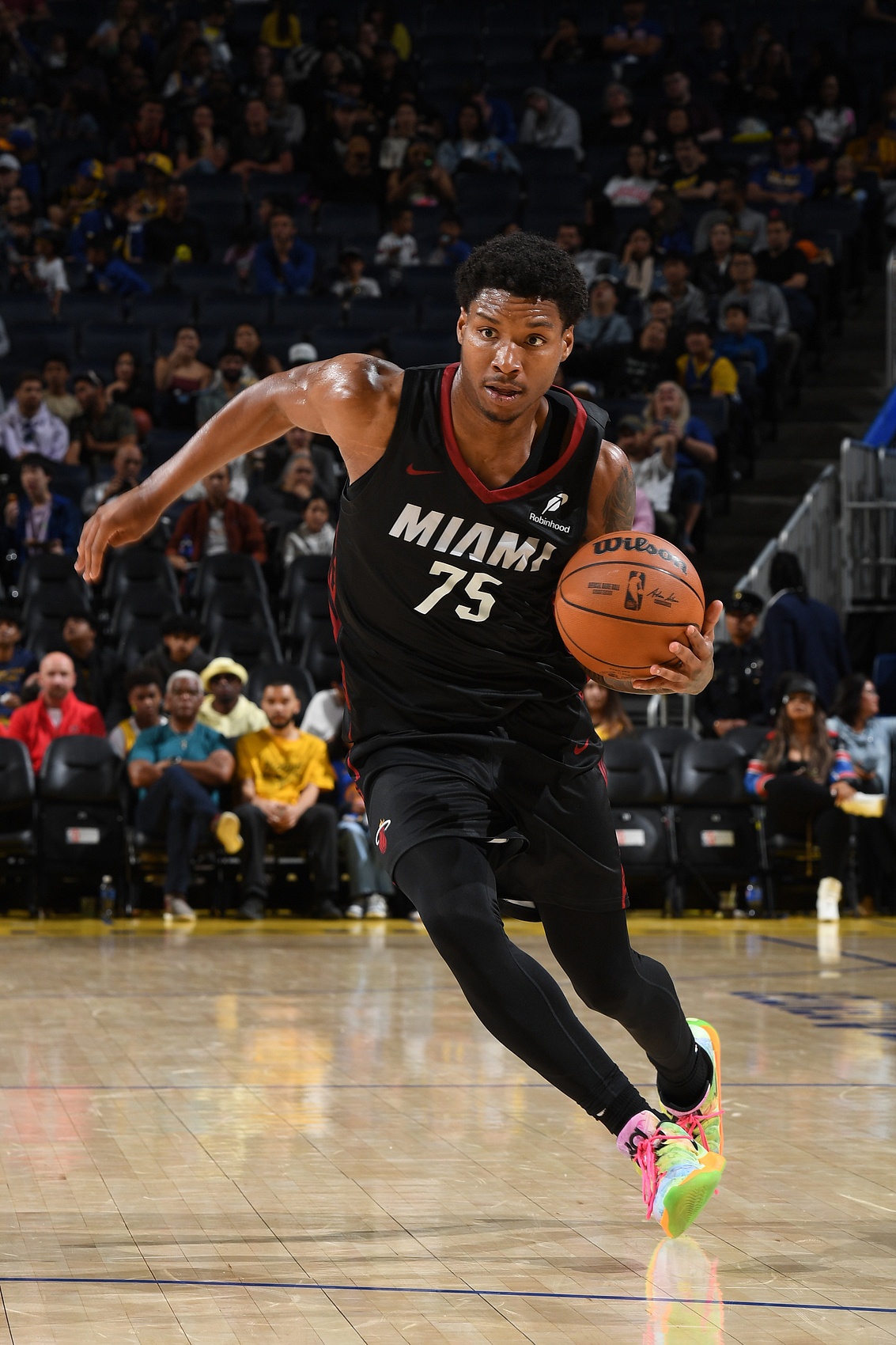 Haynes：热火用双向合同签下自由球员前锋迈伦-加德纳