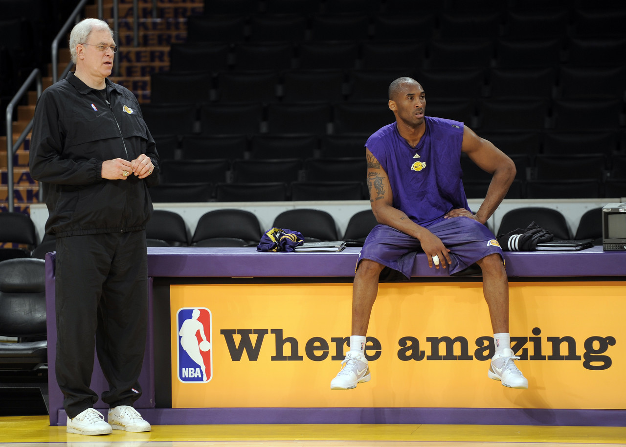 里奇蒙德：科比发自内心热爱篮球 属于不给钱也会在公园打球的人