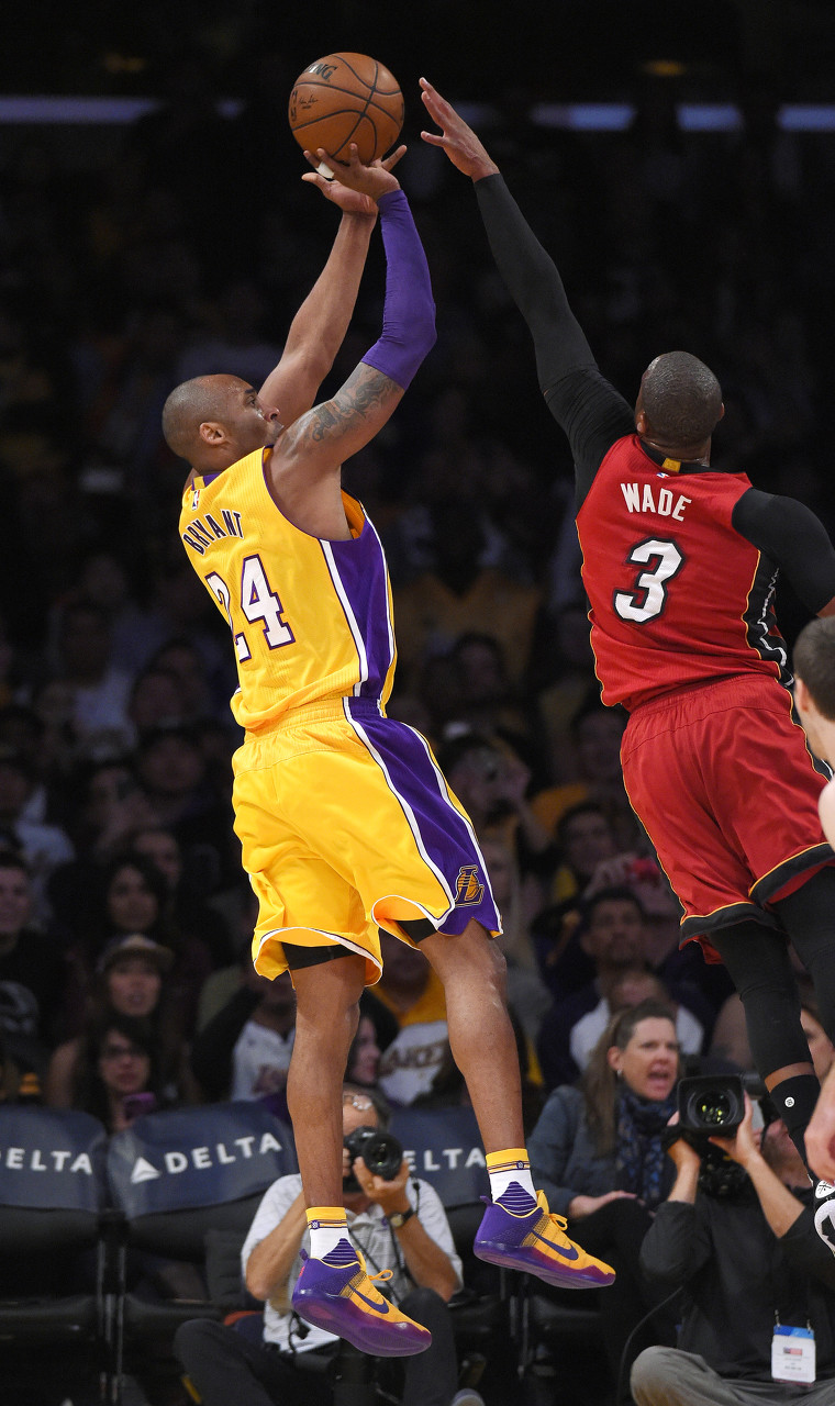 夏普：韦德说科比是历史前3 那乔丹&詹姆斯&贾巴尔中该替换谁