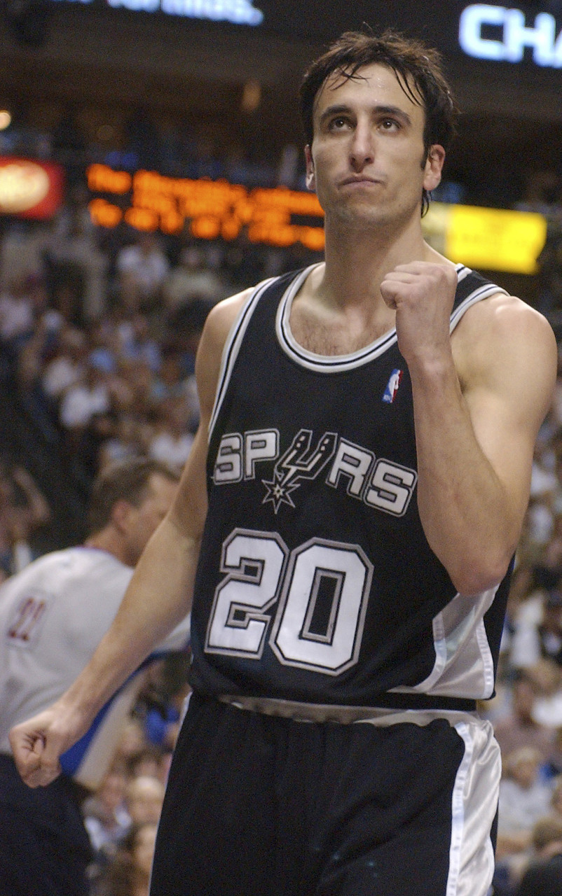 🎂真挚的祝福！祝马刺名宿“妖刀”吉诺比利48岁生日快乐！🎂