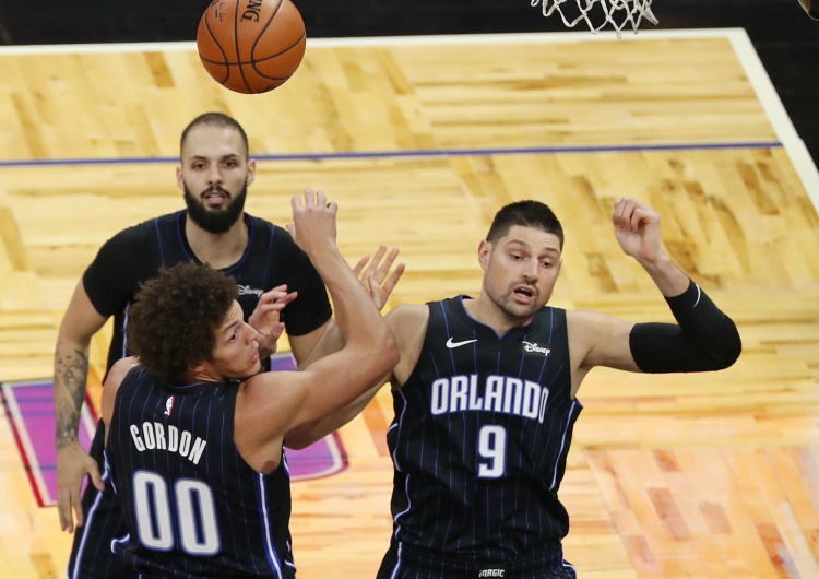 富尼耶回复武切维奇调侃：兄弟 我知道你在乐透区打得已经厌倦了