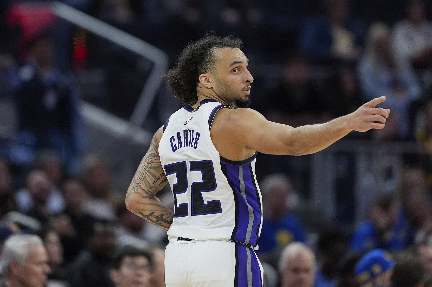 美记：国王愿意将去年13号秀德文-卡特交易至勇士来换库明加