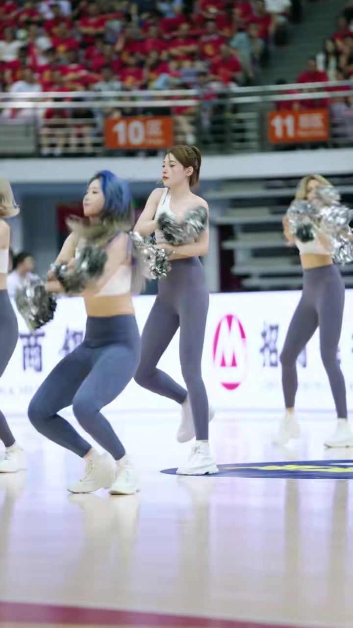 😍同曦主场啦啦队晒舞蹈视频：谁能拒绝篮球场啦啦队呢