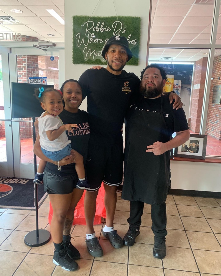 国王记者：哈姆的儿子&前骑士球员发展教练DJ-哈姆进入国王教练组