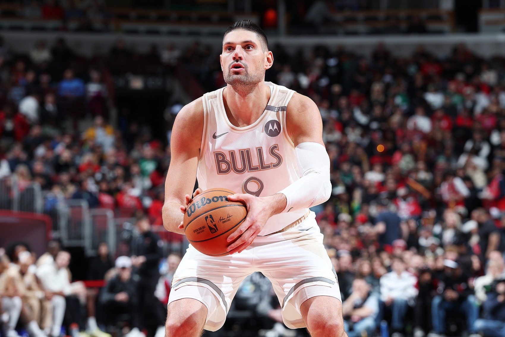 到期合同2148万👀湖记：湖人正在密切关注武切维奇的情况