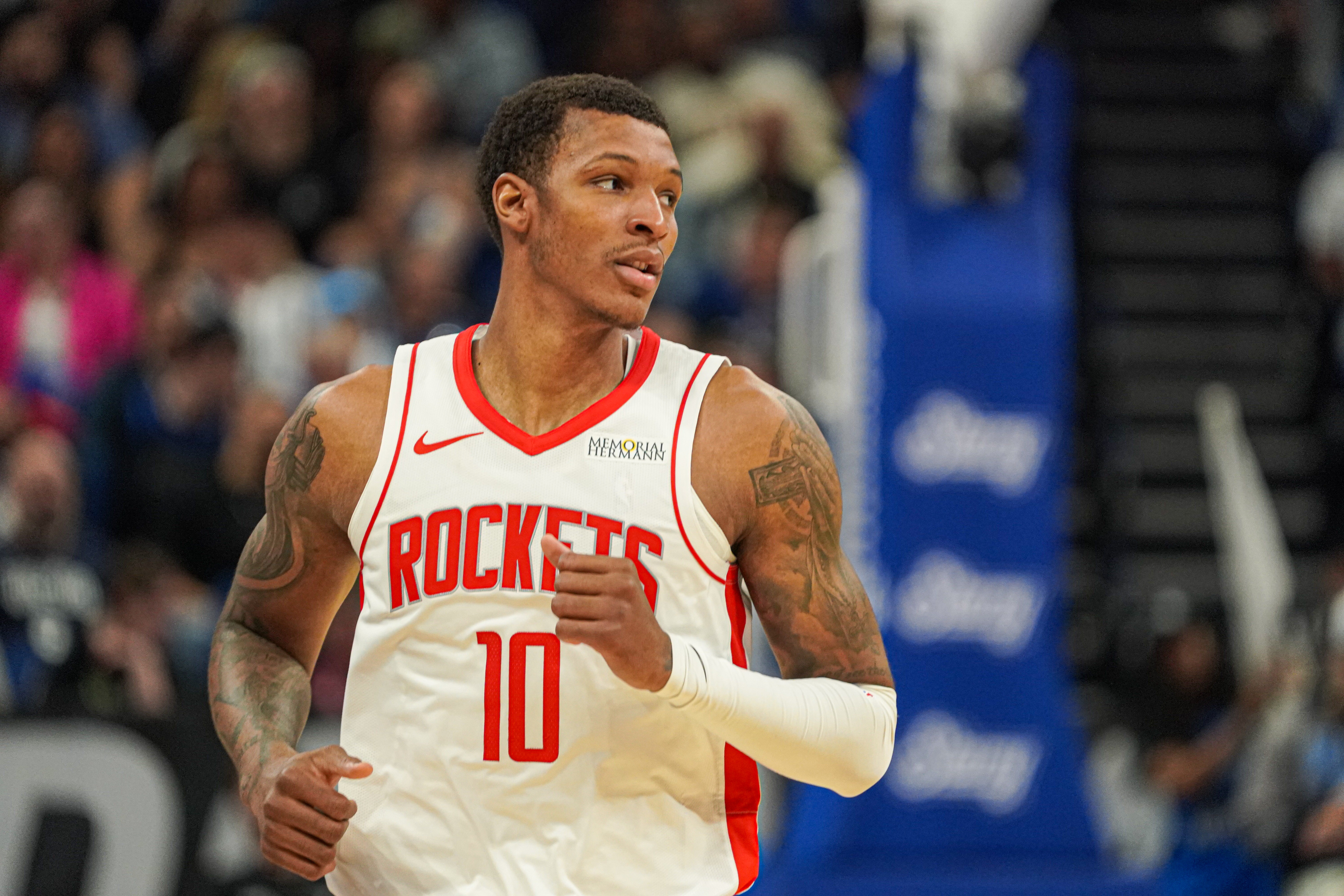 训练师：贾巴里已苦练六周&每周6-7天 在提升运控和中距离