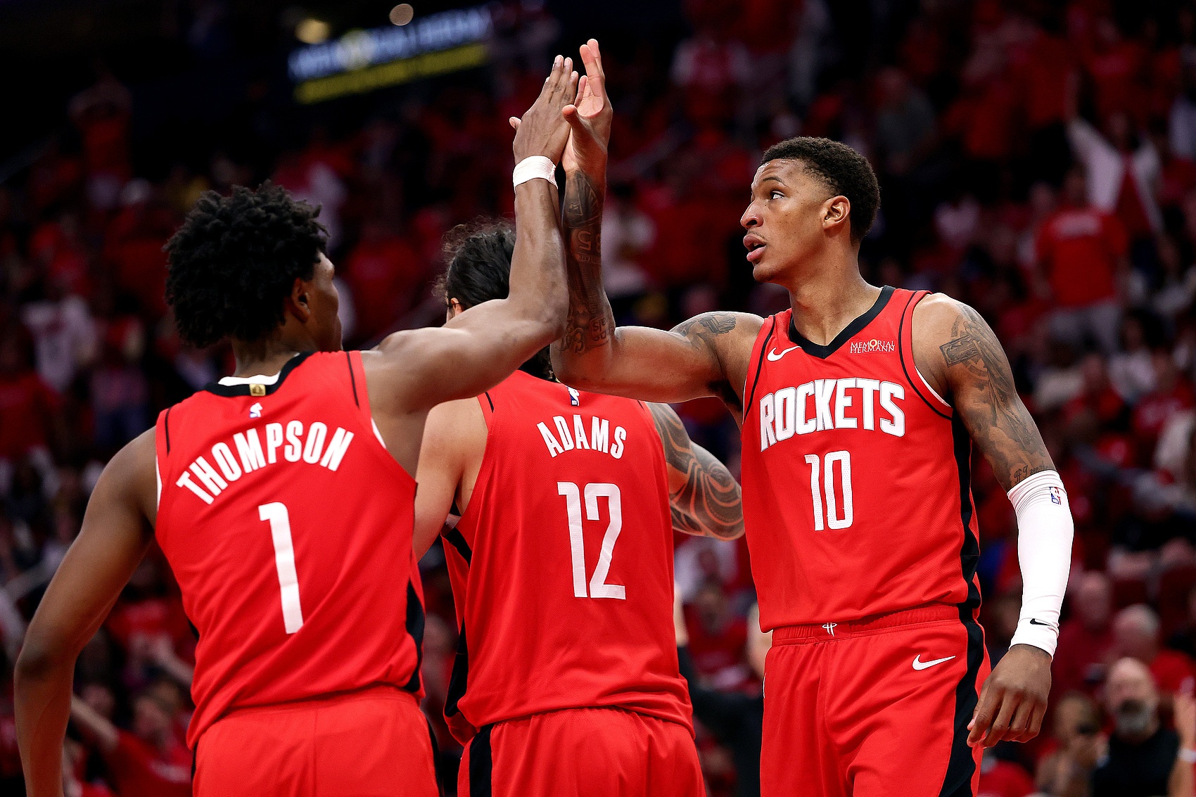 小贾巴里：一说起阿门的运动能力我就有点生气 我为什么做不到呢