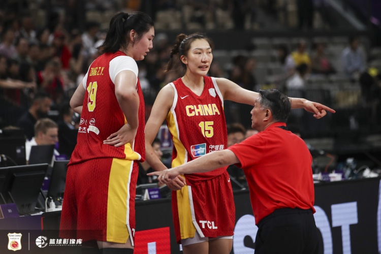 篮协听取宫鲁鸣等3教练汇报并表示接受成绩 女篮8-10月重启长集训