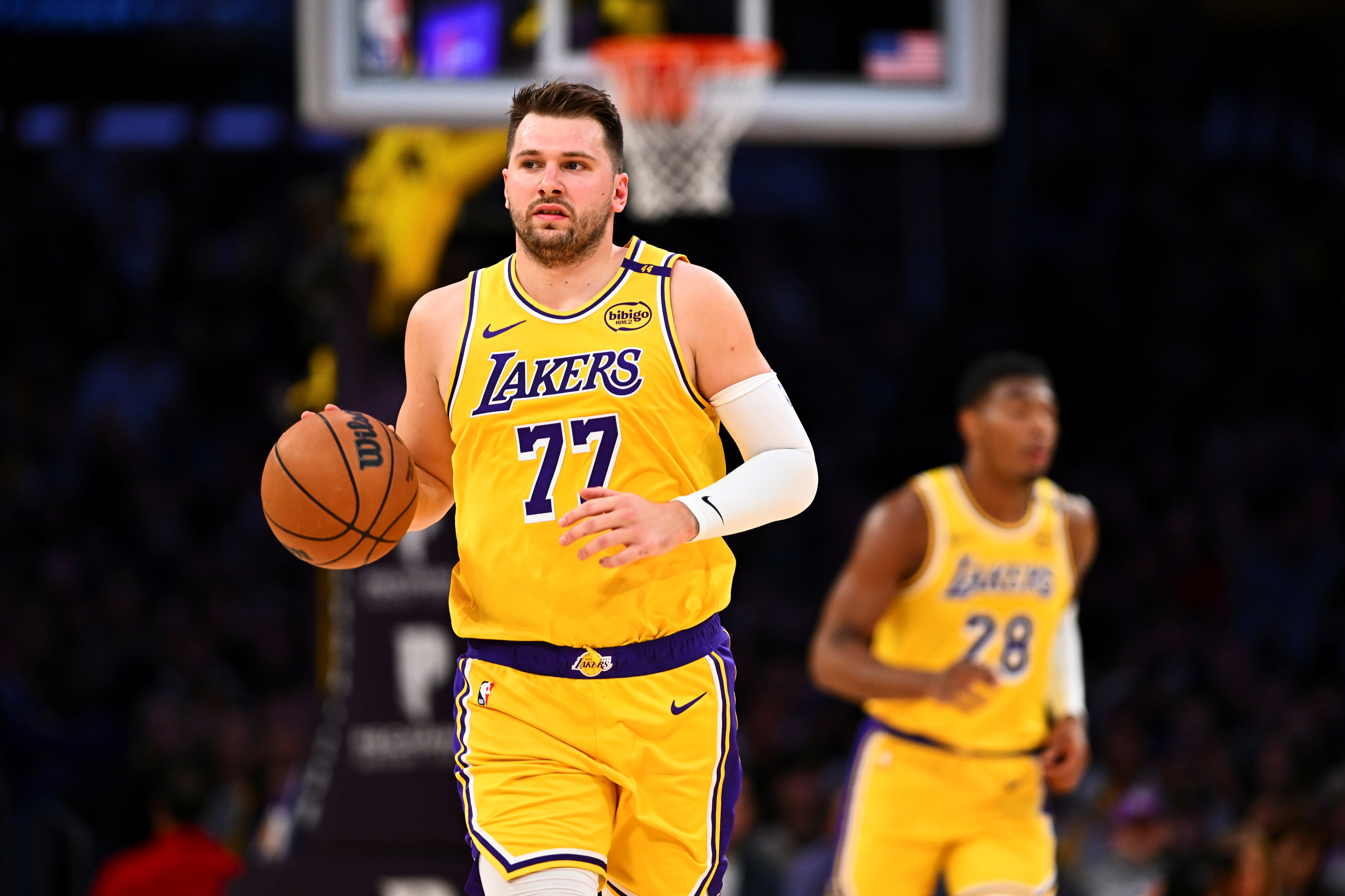 忠诚的奖励！新合同替掉了东契奇26-27的球员选项 并加薪200万