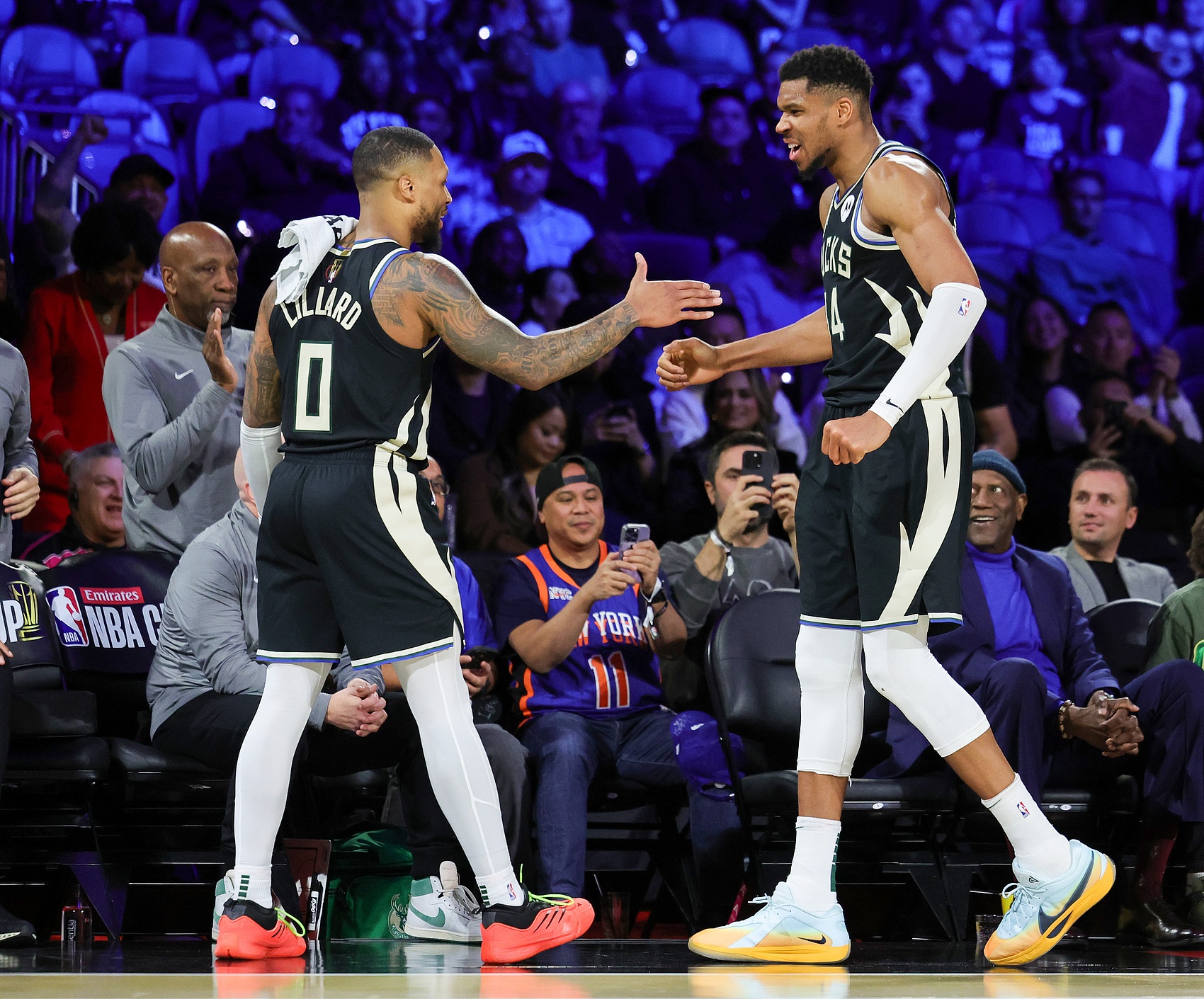 Shams：雄鹿得到&裁掉利拉德、签下特纳事先都没问字母