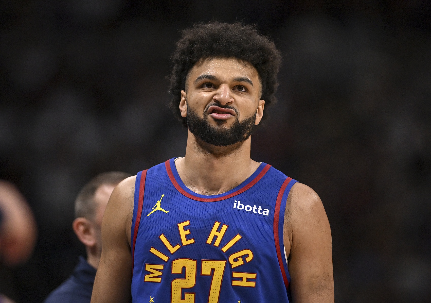 新赛季薪水3500+万美元但从未入选最佳阵容的球员：穆雷拉文领衔