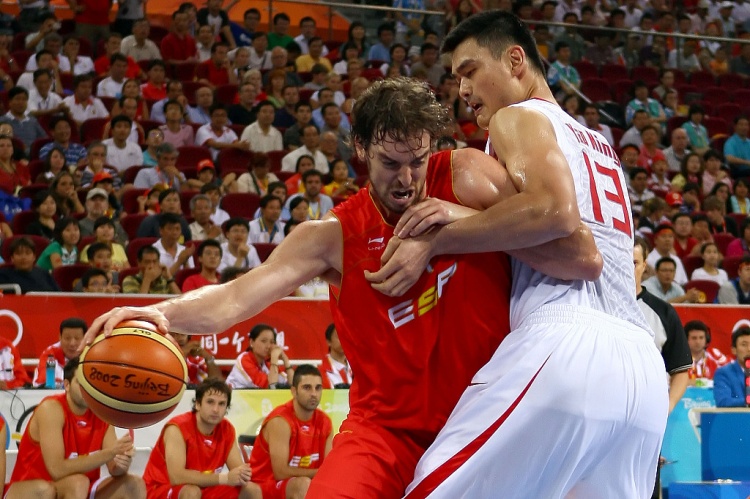 你印象里中国男篮历史上打得最好的比赛是哪一场？