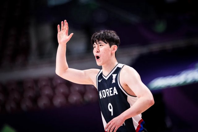 媒体人：韩国男篮批准李政玹回国养伤 同样受伤的吕俊锡暂不离队