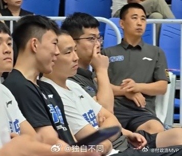 媒体人：浙江队利用自身缺陷&王奕博双重身份限制他 很难让人共情