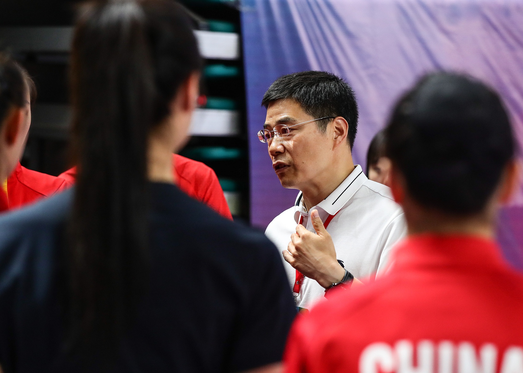 媒体人:篮协敢在女篮新败时让杨瀚森休战 也敢让郭士强带亲兵