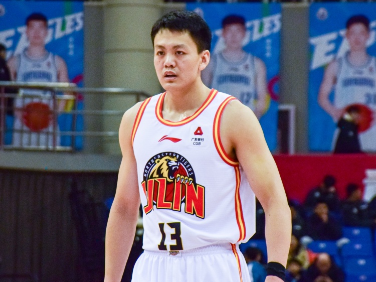 媒体人:如果吉林最近两年无欲无求的话 这笔交易也未尝不可