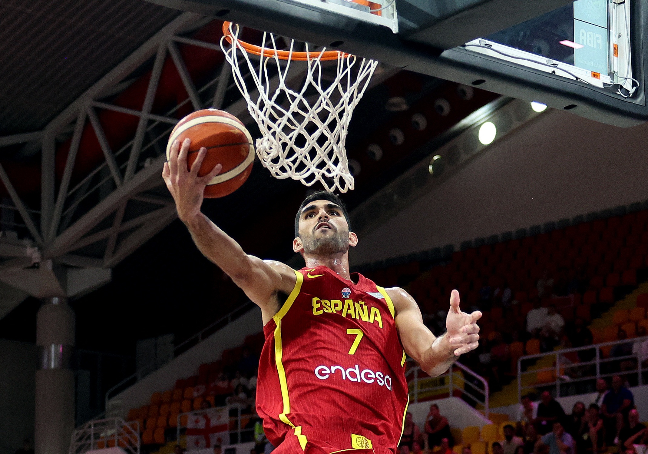 手感复苏！阿尔达马半场9中6&三分4中3砍下16分 另有4篮板