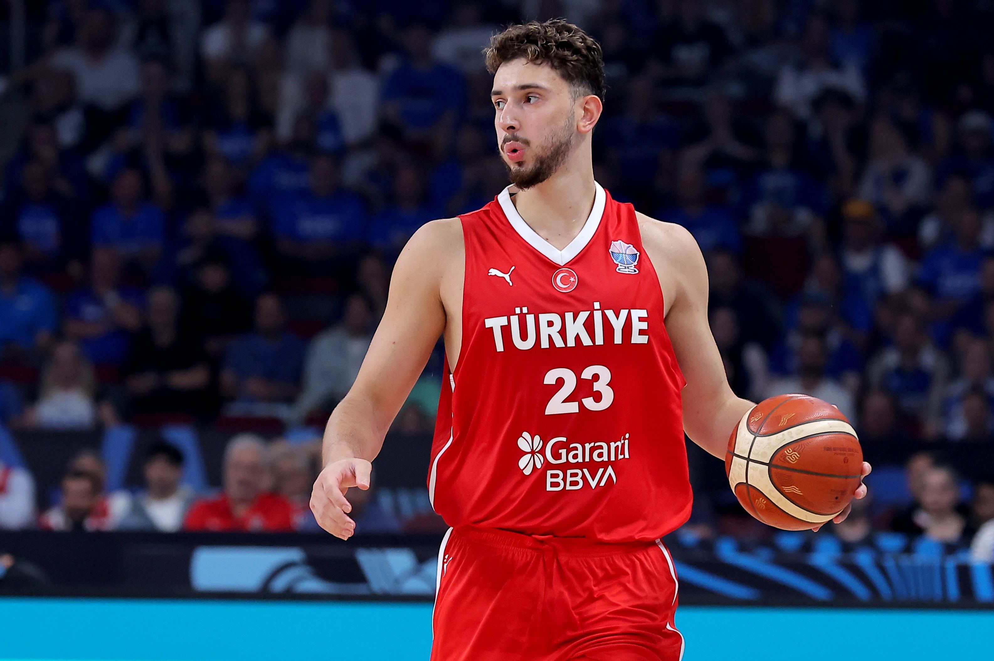 土耳其男篮主帅：申京今年23岁 希望他未来比约基奇更出色