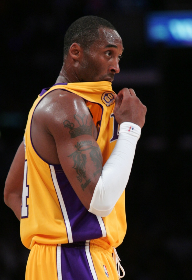 霍里：科比与新人单挑时会练一下特定技巧 比如左手跳投