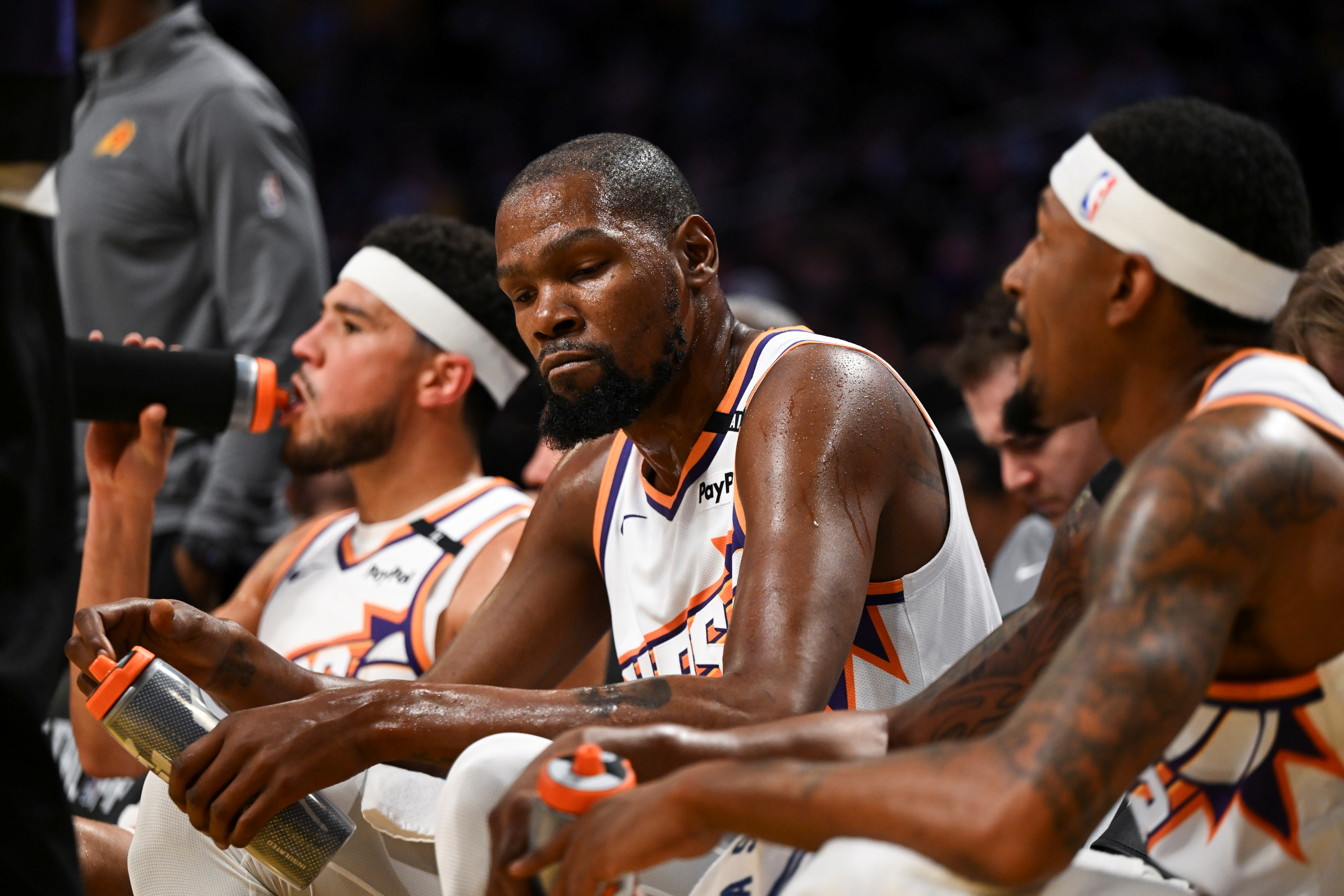 米西奇：布克的领导力其实很扎实但处于KD的阴影下 比尔非常职业