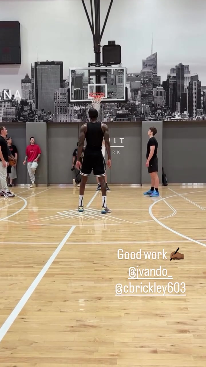 打磨技术短板！范德彪转发自己练罚球的视频 上赛季命中率仅55.6%