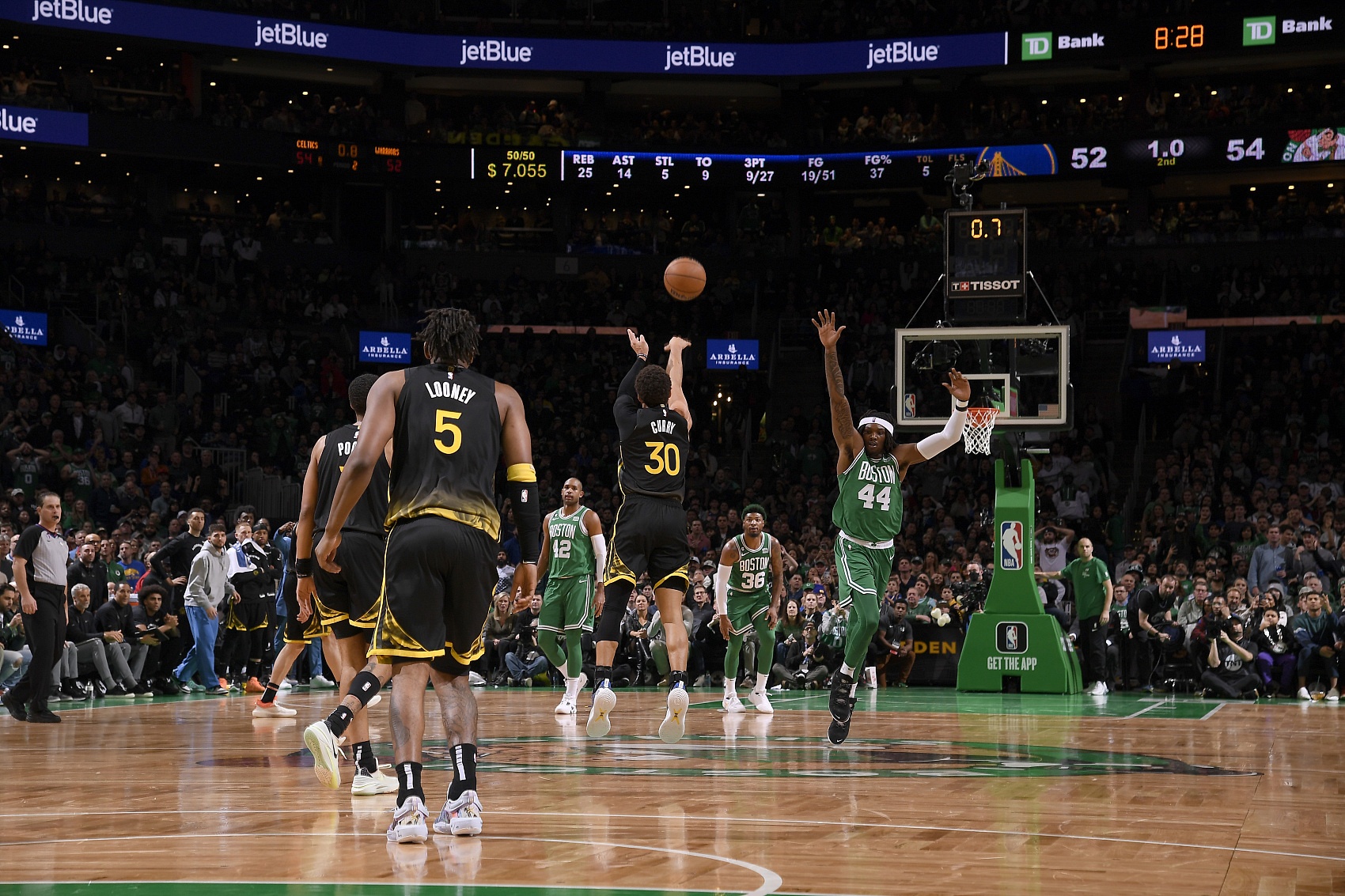 新赛季新规节末超远压哨不计入个人投篮！对谁最有利对谁最不利？