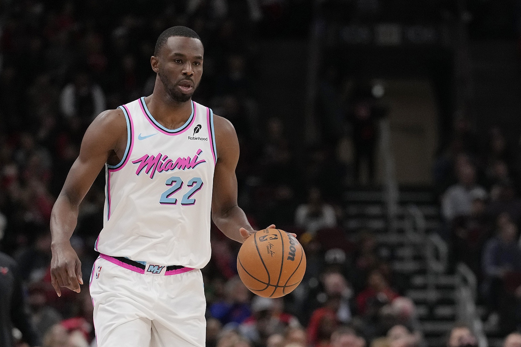 福布斯记者：湖人热火已重启维金斯交易讨论 湖人想送走克内克特