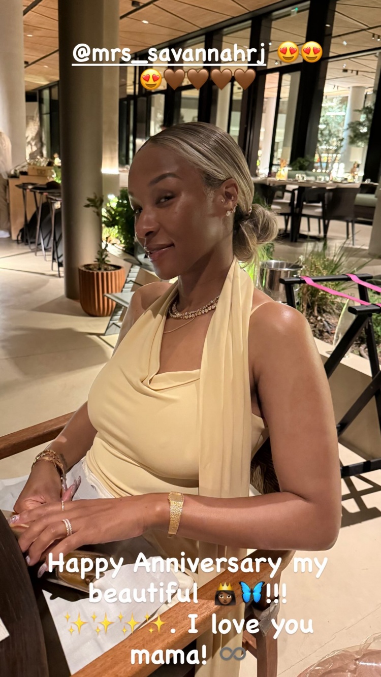 詹姆斯晒妻子照片庆祝结婚纪念日：纪念日快乐 我爱你！