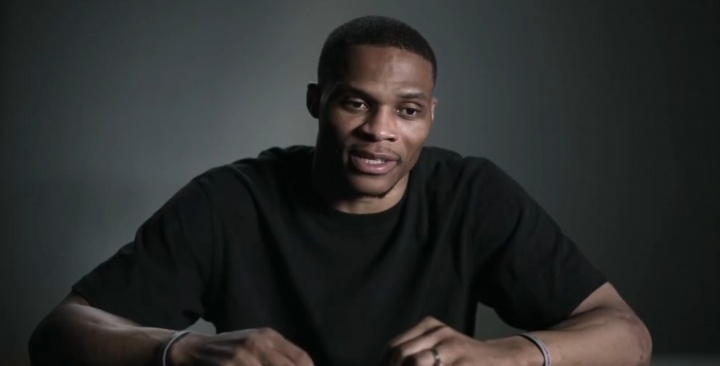 威少21年纪录片谈KD去勇士：看到消息立马笑了 心想他不可能去那