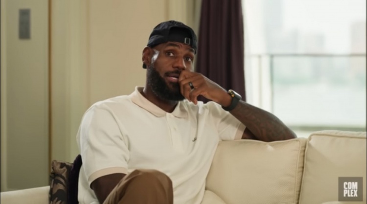 詹姆斯：三分10中9那场赛前热身时我就感觉不一样 预感自己要爆发