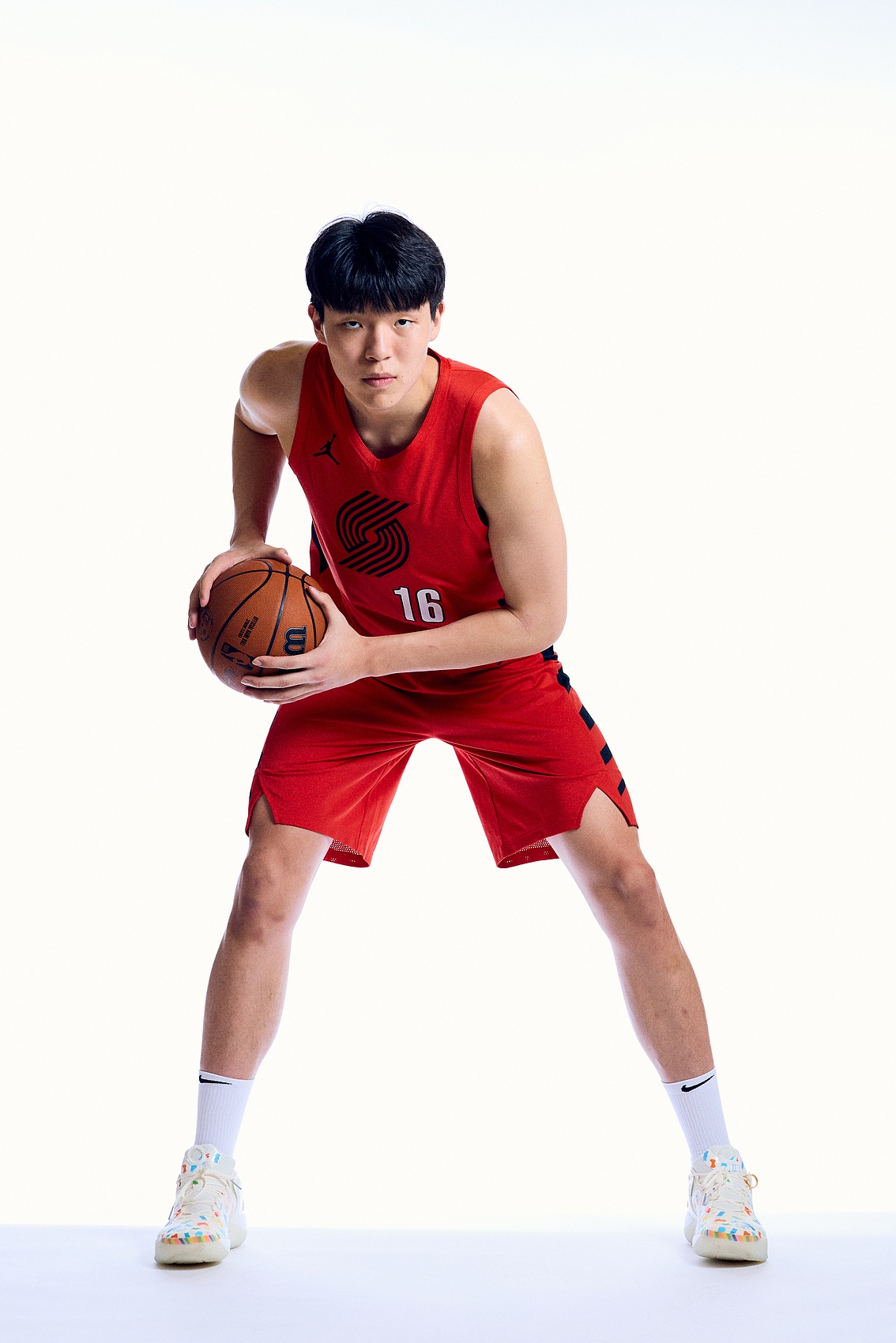 队记：杨瀚森富有个人魅力 他让开拓者比过去3年更受欢迎